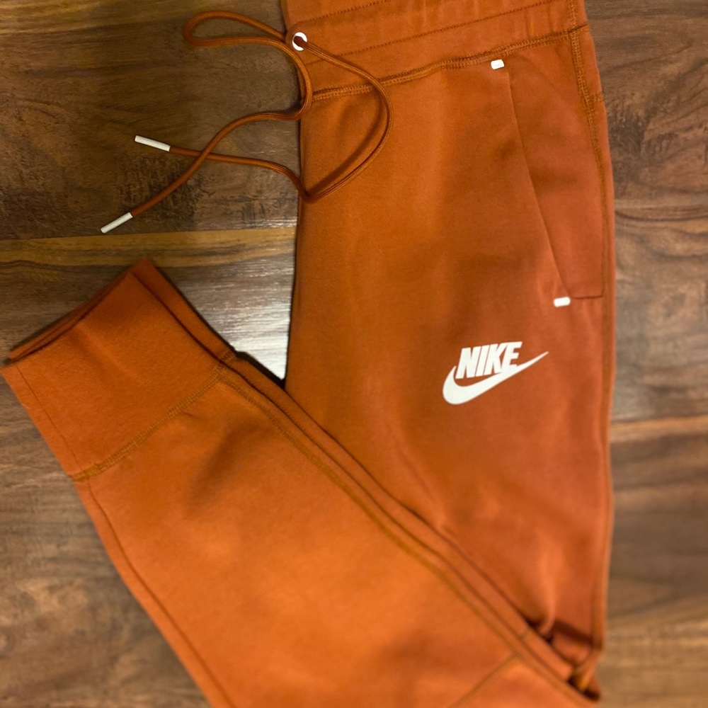 Nike women’s sweats